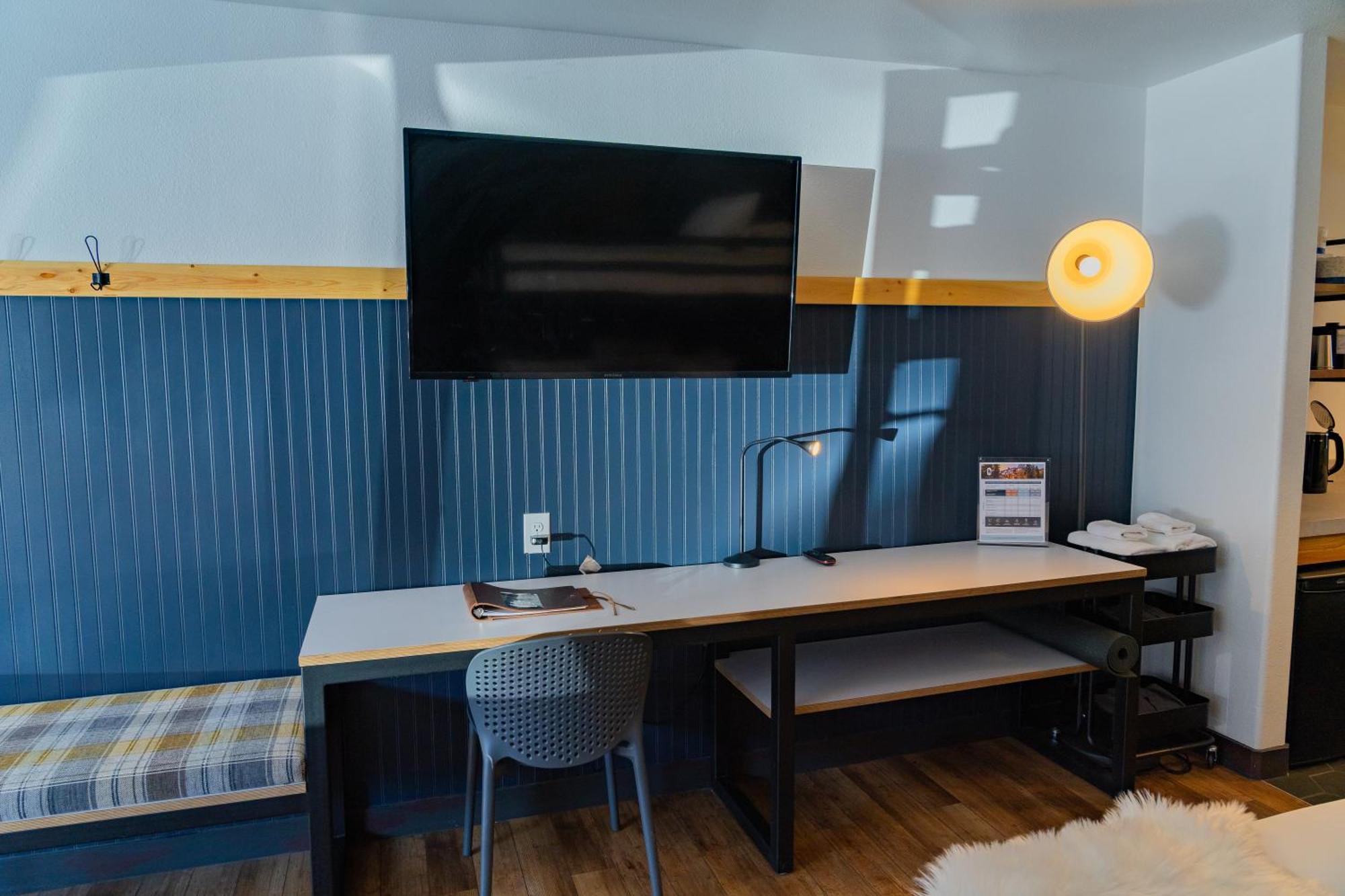 Gravity Haus Hotel 3*